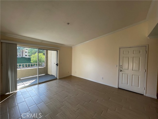 Detail Gallery Image 7 of 56 For 1965 Las Colinas Cir #308,  Corona,  CA 92879 - 2 Beds | 2 Baths