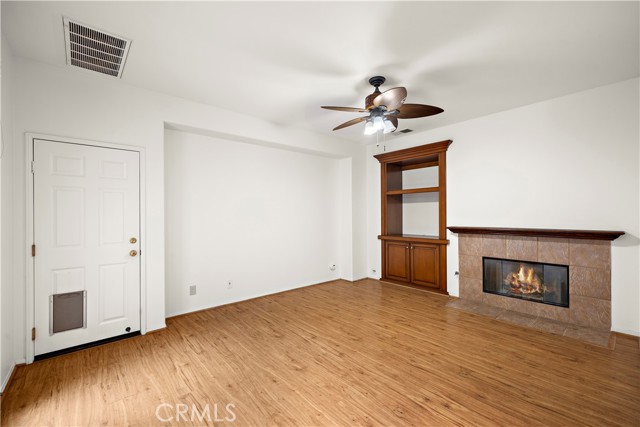 Detail Gallery Image 3 of 17 For 78 Canopy, Irvine,  CA 92603 - 3 Beds | 2/1 Baths