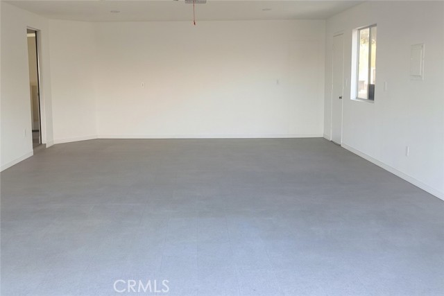 Detail Gallery Image 12 of 20 For 12255 Mesquite, Oak Hills,  CA 92344 - 2 Beds | 1 Baths