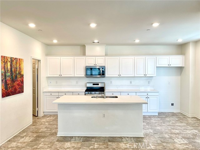 Detail Gallery Image 1 of 33 For 1750 Apricot Tree Pl, Upland,  CA 91784 - 3 Beds | 2/1 Baths