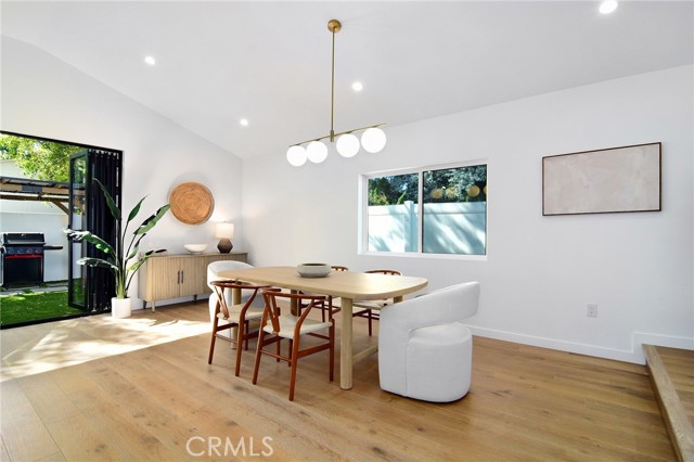17420 Collins Street photo 10