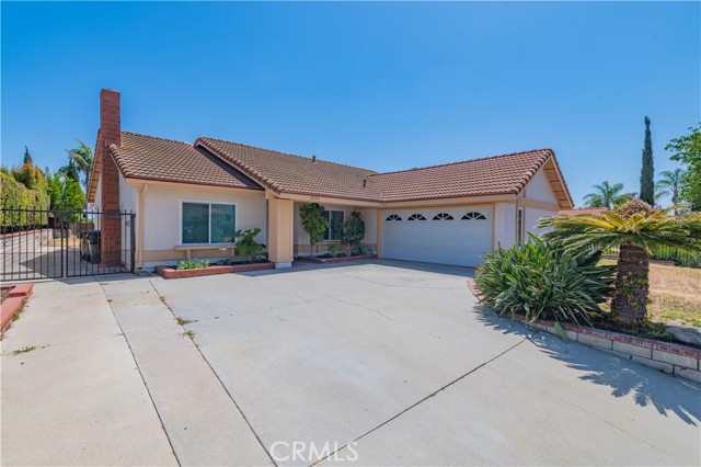 Detail Gallery Image 1 of 32 For 2536 Greenhill Dr, Fullerton,  CA 92833 - 4 Beds | 2 Baths