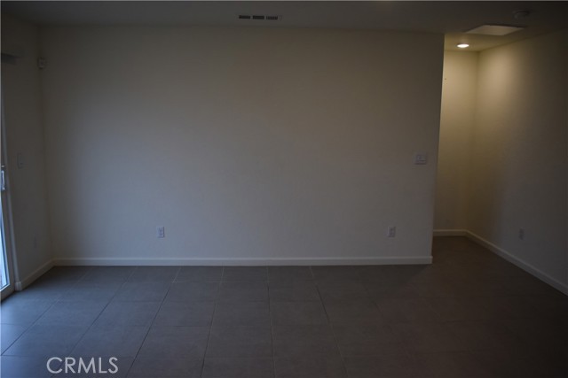 Detail Gallery Image 15 of 38 For 296 Grand Canyon Ct, Merced,  CA 95341 - 4 Beds | 3 Baths