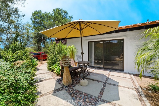 Image 26 of 33 For 21885 Lake Mathews Drive