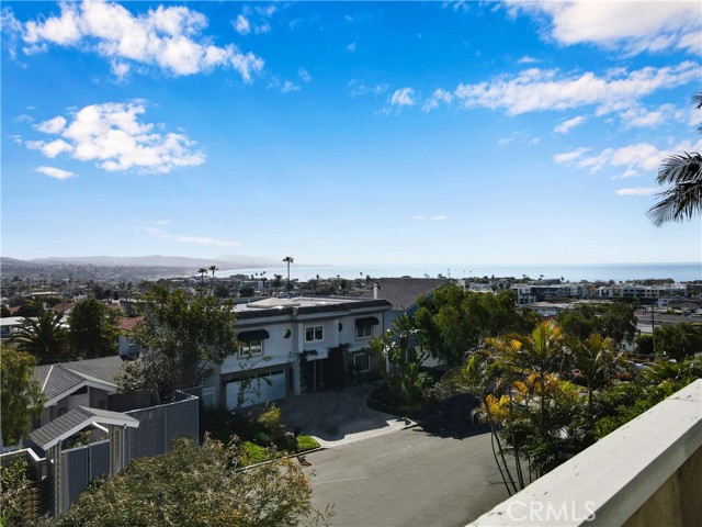 33931 Granada Dr. Drive, Dana Point CA: https://media.crmls.org/medias/c9522556-9f82-488b-9022-3a0322ac4597.jpg