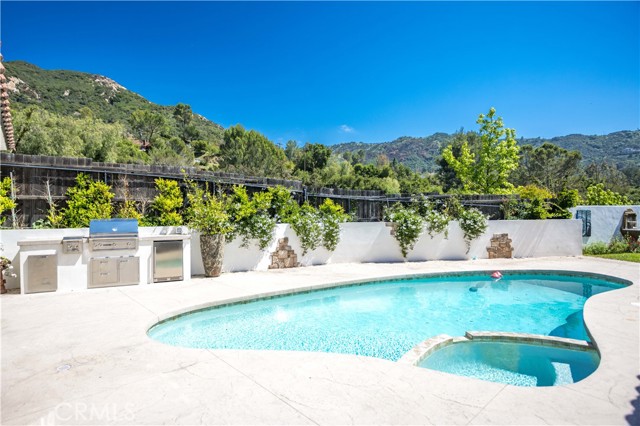 Detail Gallery Image 40 of 49 For 25650 Timpangos Dr, Calabasas,  CA 91302 - 5 Beds | 4/1 Baths
