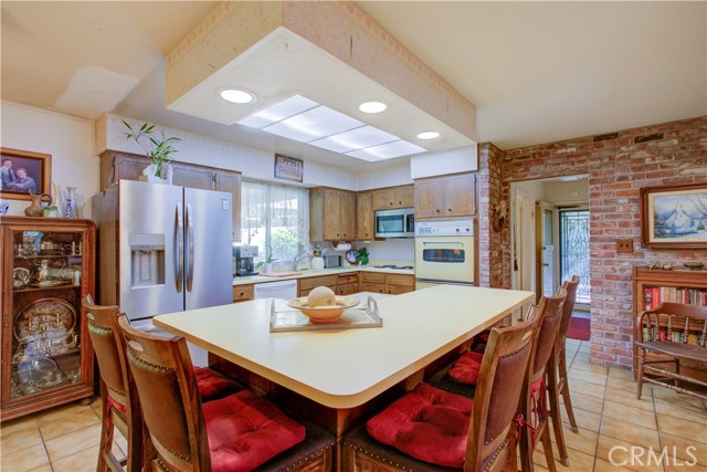 2341 Village Circle Drive, Atwater CA: https://media.crmls.org/medias/c9539c1c-c6e7-4c98-9499-62b2d7f381b6.jpg