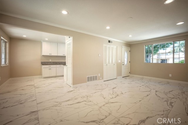 5718 N Galanto, Azusa CA: https://media.crmls.org/medias/c953a47a-8891-4cea-af41-f58e1d28aa1e.jpg