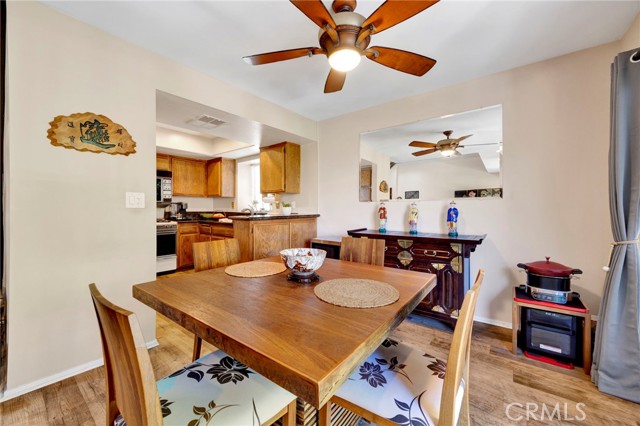 Detail Gallery Image 12 of 47 For 456 E San Jose Ave #B,  Burbank,  CA 91501 - 2 Beds | 2 Baths