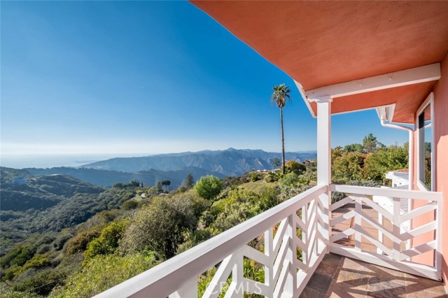 Detail Gallery Image 66 of 74 For 135 Loma Metisse Rd, Malibu,  CA 90265 - 5 Beds | 5 Baths