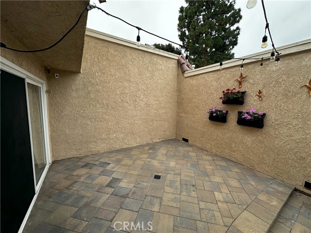 Detail Gallery Image 25 of 45 For 18598 Creek Ln, Huntington Beach,  CA 92648 - 3 Beds | 2/1 Baths