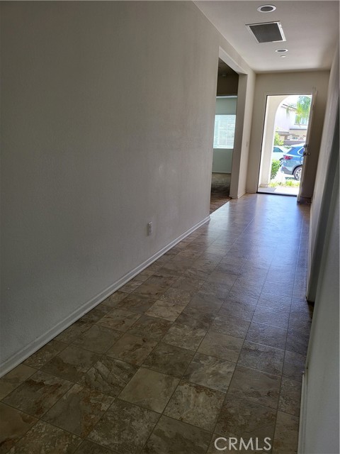 29306 Linden Place, Lake Elsinore CA: https://media.crmls.org/medias/c958d452-3e49-4d3e-9804-667698580caf.jpg