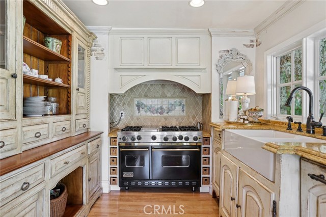 Detail Gallery Image 18 of 54 For 22015 Independencia St, Woodland Hills,  CA 91364 - 3 Beds | 2 Baths