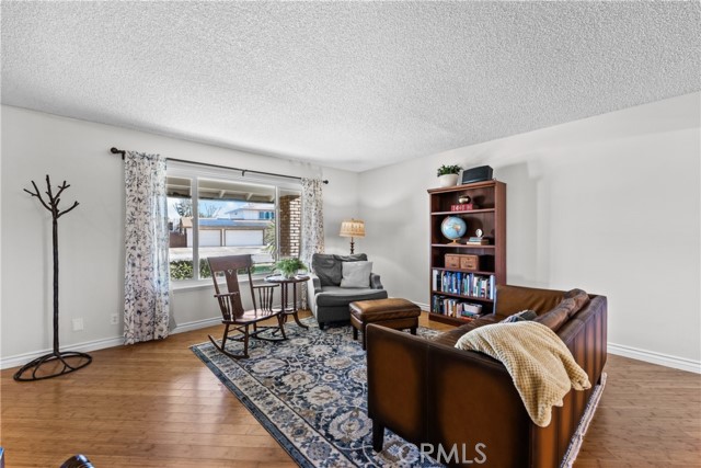 Detail Gallery Image 7 of 60 For 1635 Staffordshire, Lancaster,  CA 93534 - 4 Beds | 3 Baths