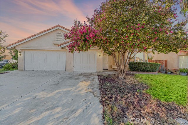 2121 Begonia Court, Hemet CA: https://media.crmls.org/medias/c95a35d3-c55b-42c9-b050-5907a2467490.jpg