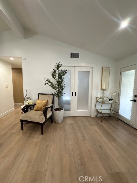 Detail Gallery Image 12 of 27 For 12746 Martha Ann, Los Alamitos,  CA 90720 - 4 Beds | 3 Baths