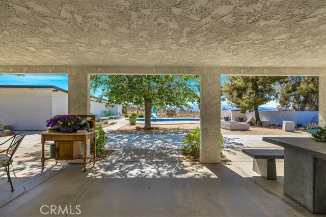 9124 Joshua Lane, Yucca Valley CA: https://media.crmls.org/medias/c95a84f9-d875-402d-8317-72d0346f770d.jpg