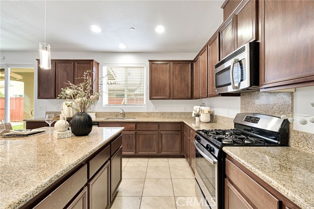 Detail Gallery Image 22 of 49 For 1776 Whiteash, Clovis,  CA 93619 - 4 Beds | 4 Baths