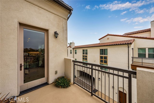 Detail Gallery Image 14 of 37 For 220 Buena Vida Dr #301,  Brea,  CA 92823 - 3 Beds | 2 Baths