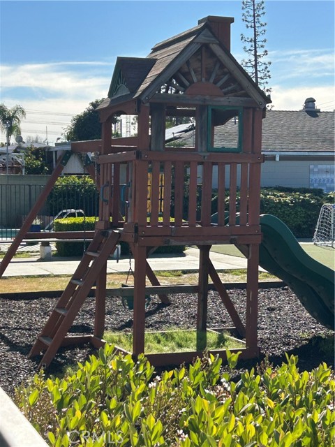 Detail Gallery Image 24 of 24 For 16600 Orange Ave #48,  Paramount,  CA 90723 - 3 Beds | 2 Baths