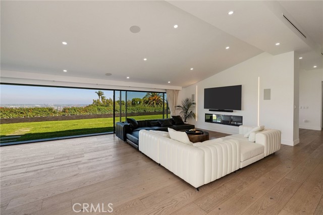 Detail Gallery Image 3 of 70 For 28056 Palos Verdes Dr, Rancho Palos Verdes,  CA 90275 - 5 Beds | 4/1 Baths