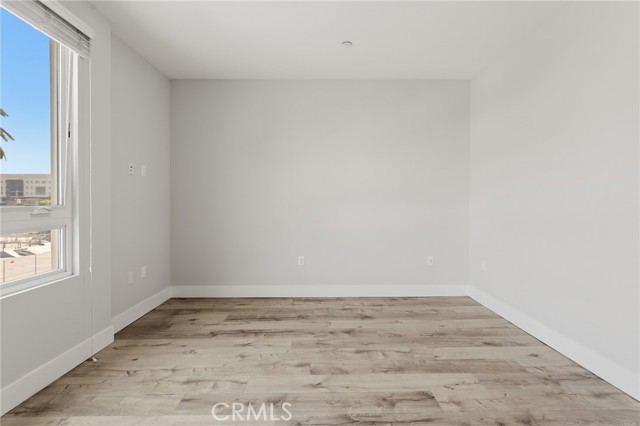 5820 La Mirada Avenue, 401 photo 13