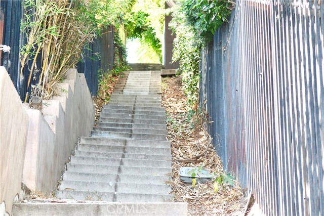 2200 Hollyridge Drive, Los Angeles, CA, 90068 2200 Hollyridge Drive, Los Angeles, CA, 90068