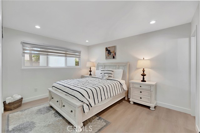 Detail Gallery Image 18 of 41 For 6532 Rome Cir, Huntington Beach,  CA 92647 - 3 Beds | 2 Baths