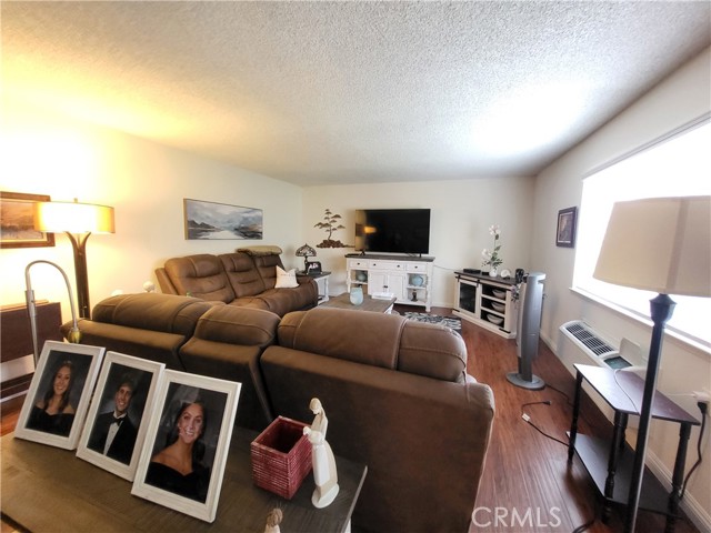 Detail Gallery Image 12 of 16 For 2391 via Mariposa 1e,  Laguna Woods,  CA 92637 - 2 Beds | 2 Baths