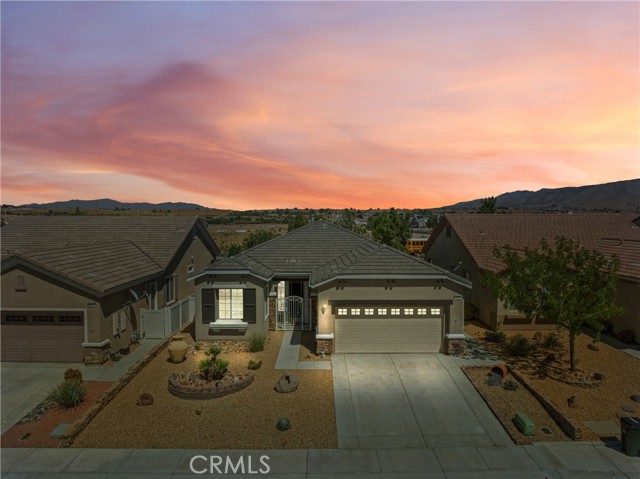 Detail Gallery Image 2 of 46 For 10387 Glen Oaks Ln, Apple Valley,  CA 92308 - 2 Beds | 2 Baths