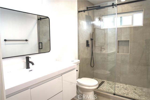 Detail Gallery Image 11 of 14 For 1308 Elm, Torrance,  CA 90503 - 3 Beds | 2 Baths