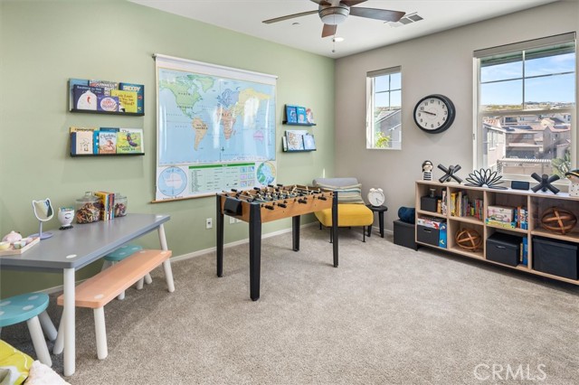 Detail Gallery Image 24 of 63 For 18262 Astro Ct, Saugus,  CA 91350 - 4 Beds | 3 Baths