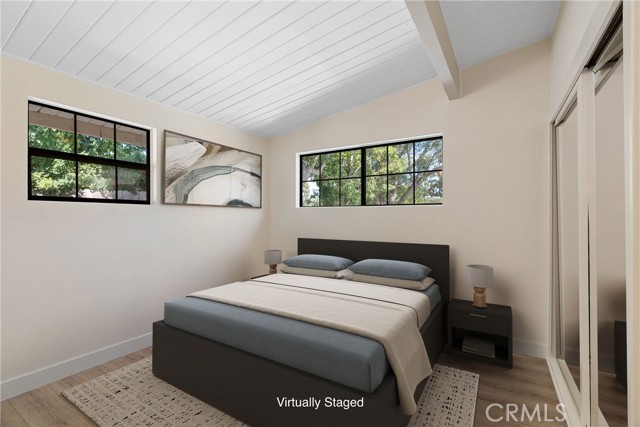 room 2 virtually staged