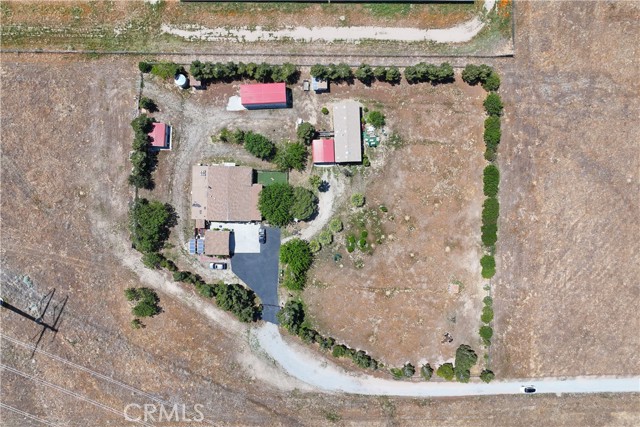 10758 W Avenue K, Lancaster CA: https://media.crmls.org/medias/c962de93-aa51-4b73-99a8-9ad6dbb6bdc1.jpg