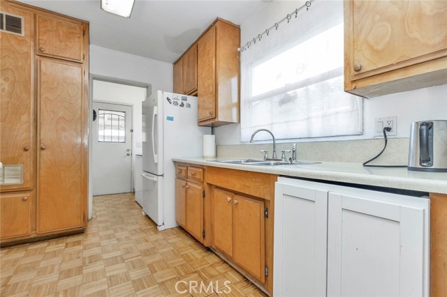 1371 S Bender Avenue, Glendora CA: https://media.crmls.org/medias/c963bfbf-7724-4d63-9ec7-1b902fb0cba4.jpg