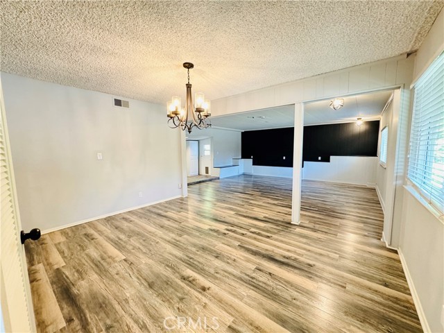 Detail Gallery Image 12 of 45 For 16737 Pineridge, Granada Hills,  CA 91344 - 4 Beds | 2/1 Baths