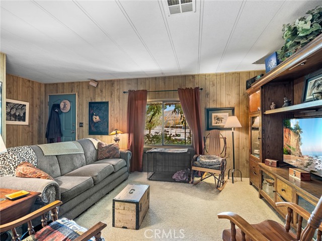 19976 Cornelian, Apple Valley CA: https://media.crmls.org/medias/c964880c-45a8-4d6e-af7a-ad184cb2b4fc.jpg