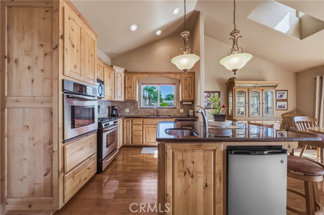 3790 Lakeshore Boulevard, Lakeport CA: https://media.crmls.org/medias/c964edac-6a1f-474d-b7ad-e4cfe73e3685.jpg