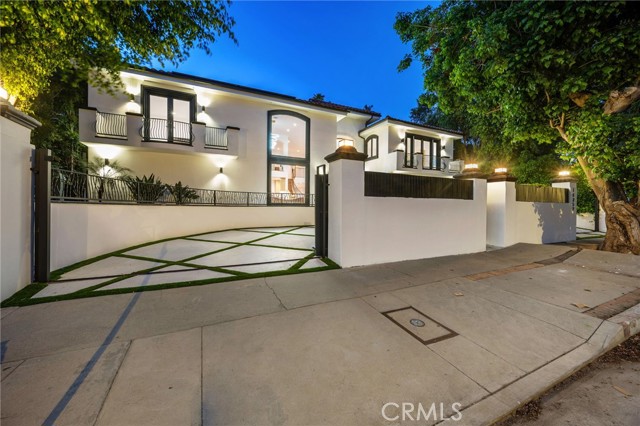 14257 Chandler Boulevard photo 2