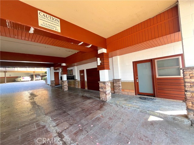 100 Cliff Drive, Laguna Beach CA: https://media.crmls.org/medias/c9655a27-74b0-4cca-8818-b0df5cb36b1c.jpg