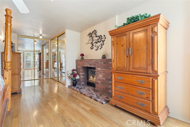 22666 Margarita Drive, Woodland Hills CA: https://media.crmls.org/medias/c9658f75-5060-4dc8-b128-565e09d0113c.jpg