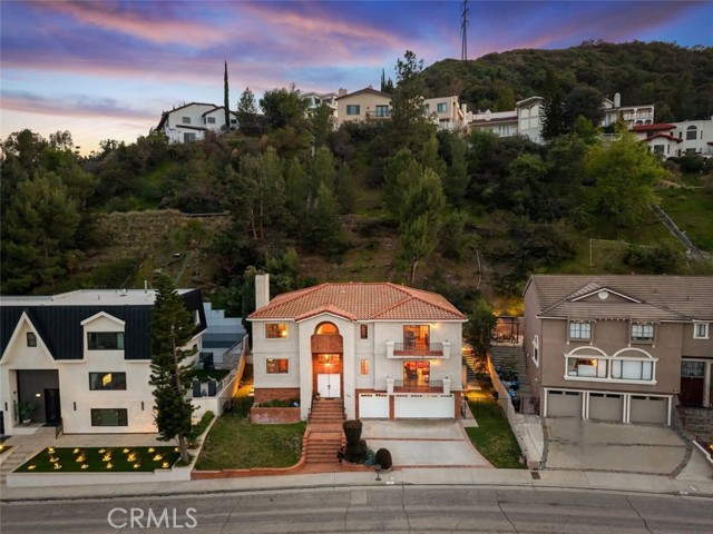 3401 Country Club Drive, Glendale CA: https://media.crmls.org/medias/c965e770-01e6-4902-9b68-aba7f95b7e00.jpg