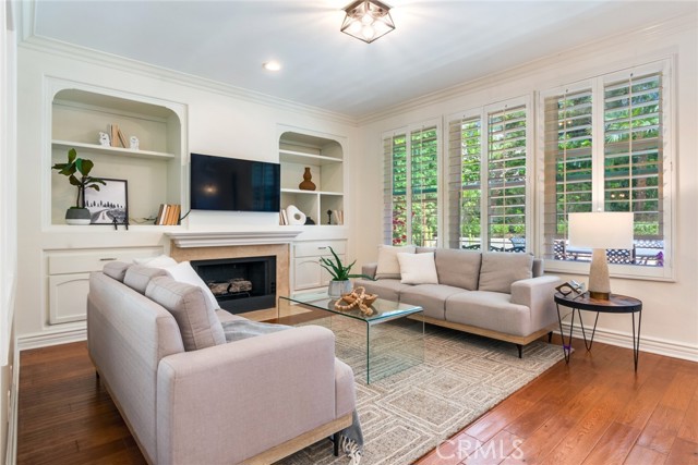 Detail Gallery Image 7 of 34 For 2515 Lewis Dr, Tustin,  CA 92782 - 4 Beds | 2/1 Baths