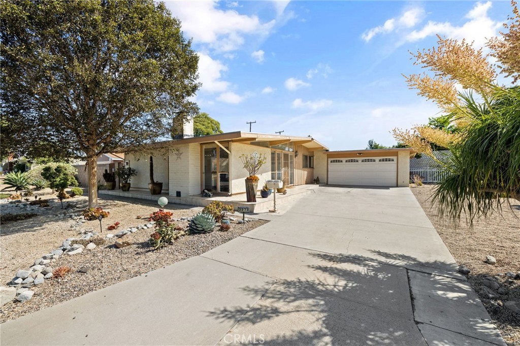 2273 W Judith Lane