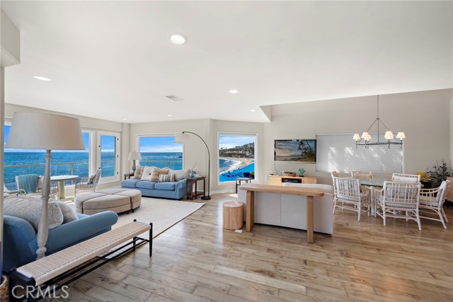 Detail Gallery Image 4 of 25 For 603 S Coast Hwy a,  Laguna Beach,  CA 92651 - 3 Beds | 2/1 Baths