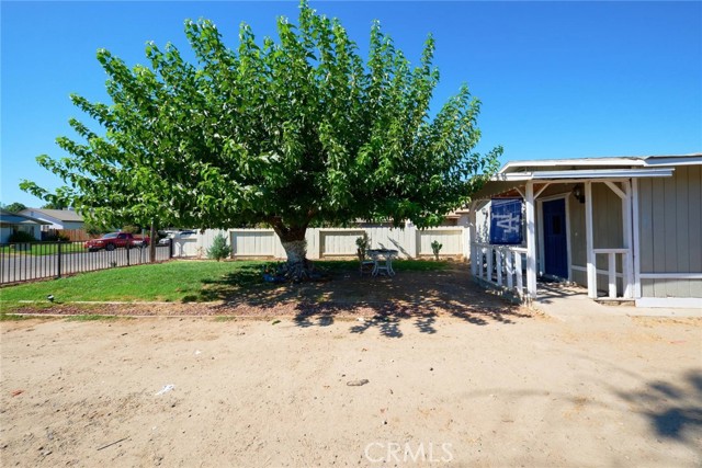 Detail Gallery Image 3 of 5 For 2904 Maple Ave, Merced,  CA 95348 - 2 Beds | 1 Baths