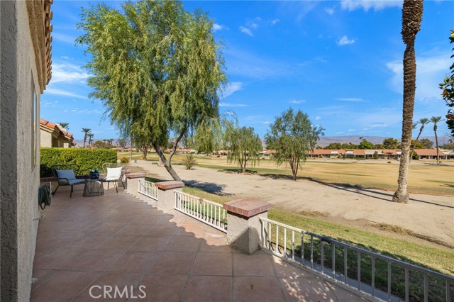 41961 Preston Trail, Palm Desert CA: https://media.crmls.org/medias/c9676c8c-3d4d-4ece-9040-1bff8cc02be7.jpg