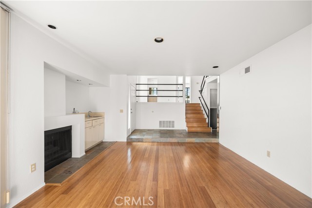 Detail Gallery Image 5 of 31 For 3437 Pinebrook, Costa Mesa,  CA 92626 - 3 Beds | 2 Baths