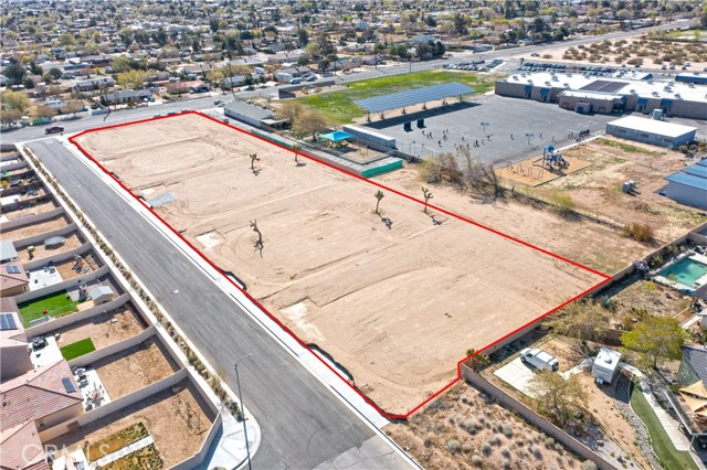 Detail Gallery Image 12 of 13 For 3 Valencia St, Hesperia,  CA 92345 - – Beds | – Baths