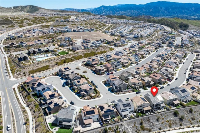 Detail Gallery Image 41 of 63 For 18262 Astro Ct, Saugus,  CA 91350 - 4 Beds | 3 Baths